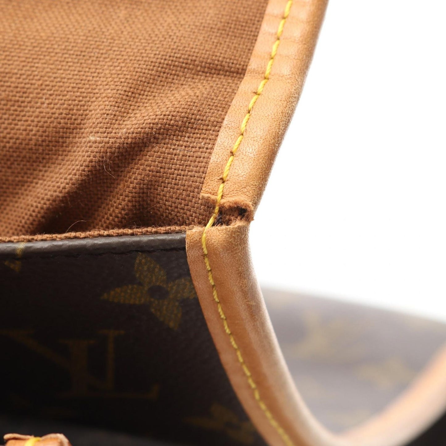 Louis Vuitton Beverly Handbag M51121 - Timeless Elegance in Brown