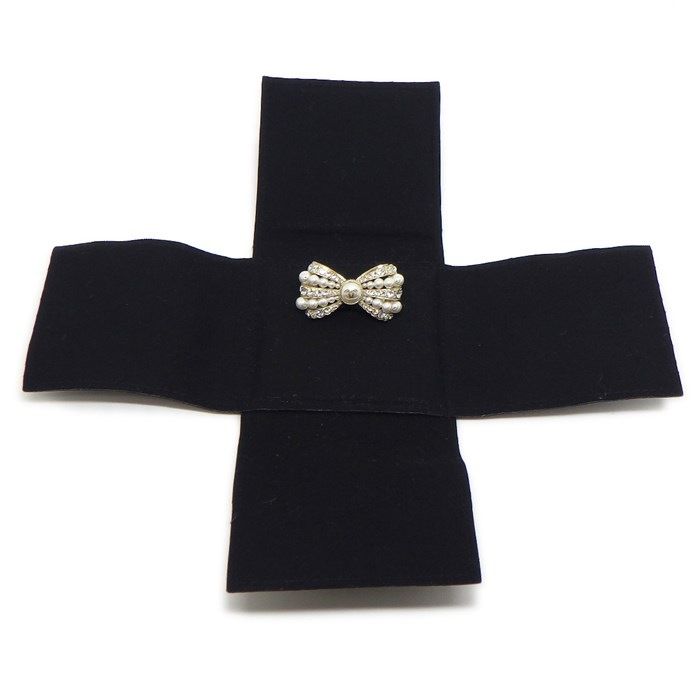 CHANEL Coco Mark Bow Brooch with Rhinestones & Imitation Pearls