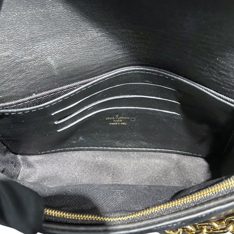Louis Vuitton Wallet-On-Strap M81398 in Black Bubblegram