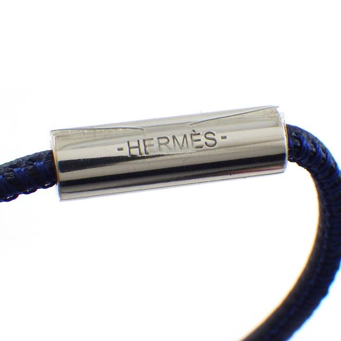 HERMES H Équipe Necklace in Framboise Blue - Exquisite Craftsmanship