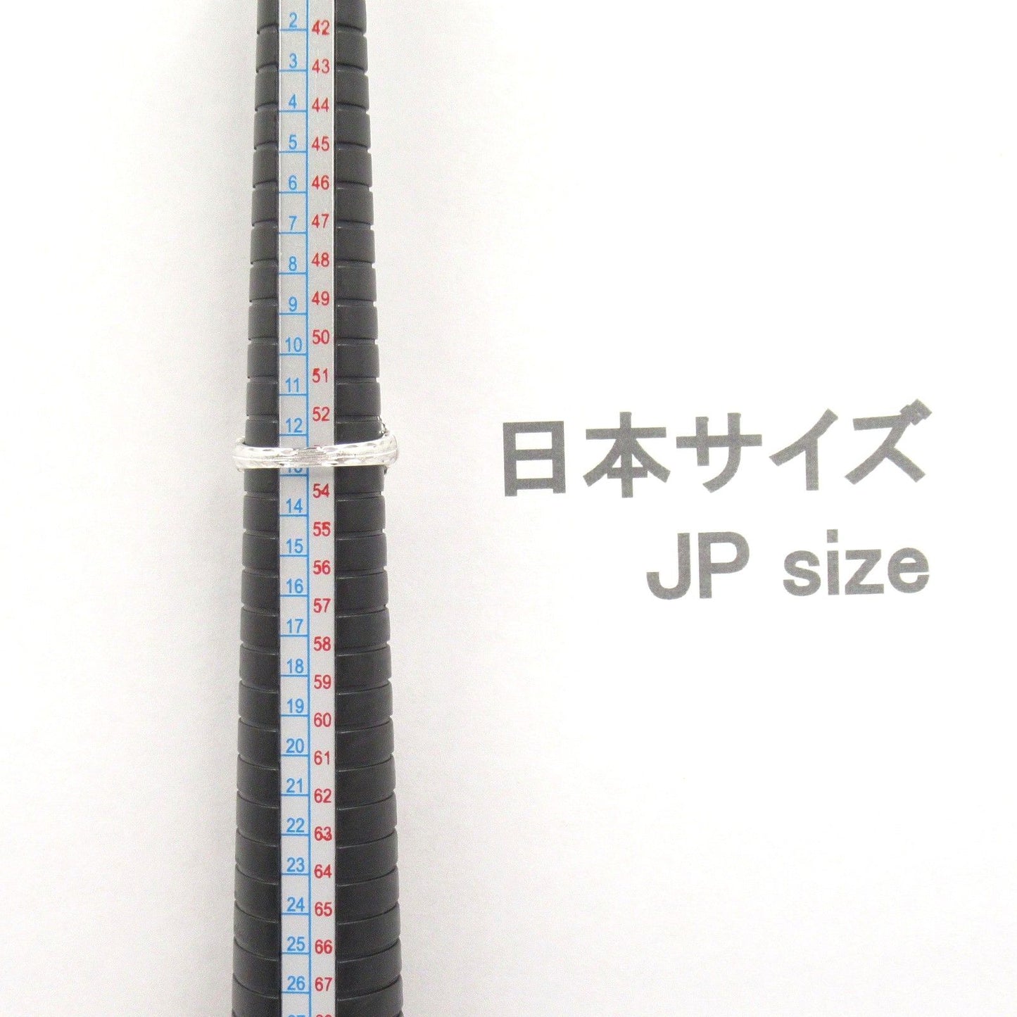 Exquisite Diamond Ring in K18 White Gold - Timeless Elegance