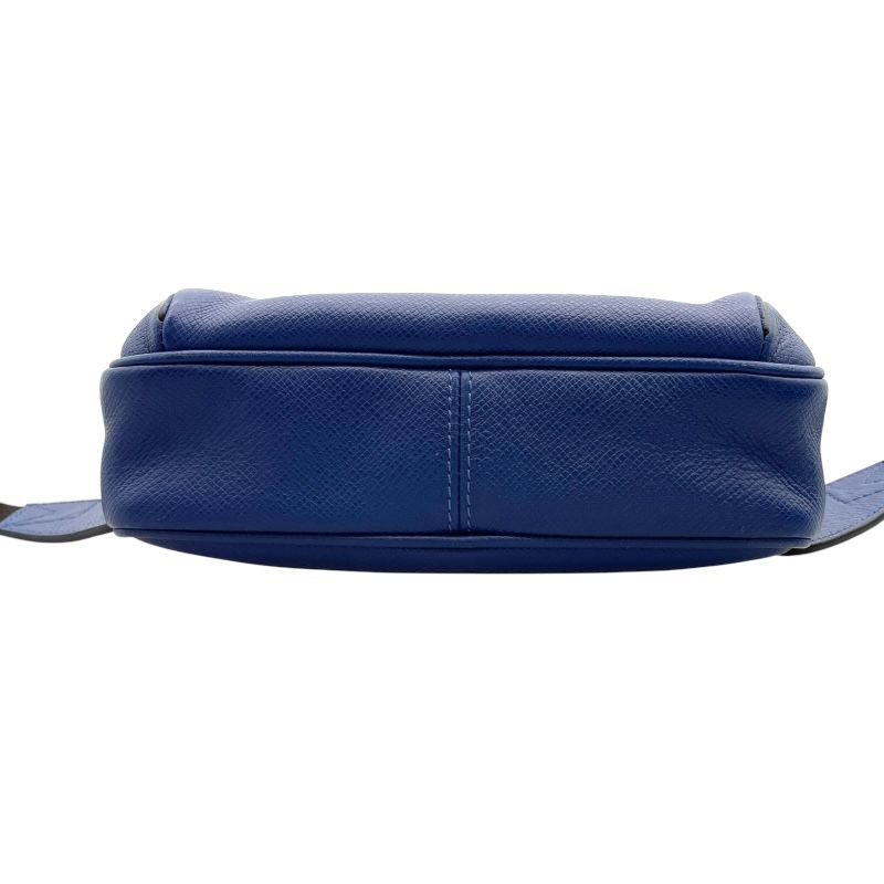 Louis Vuitton Bam Bag Outdoor M33455 in Blue Taiga - Unisex