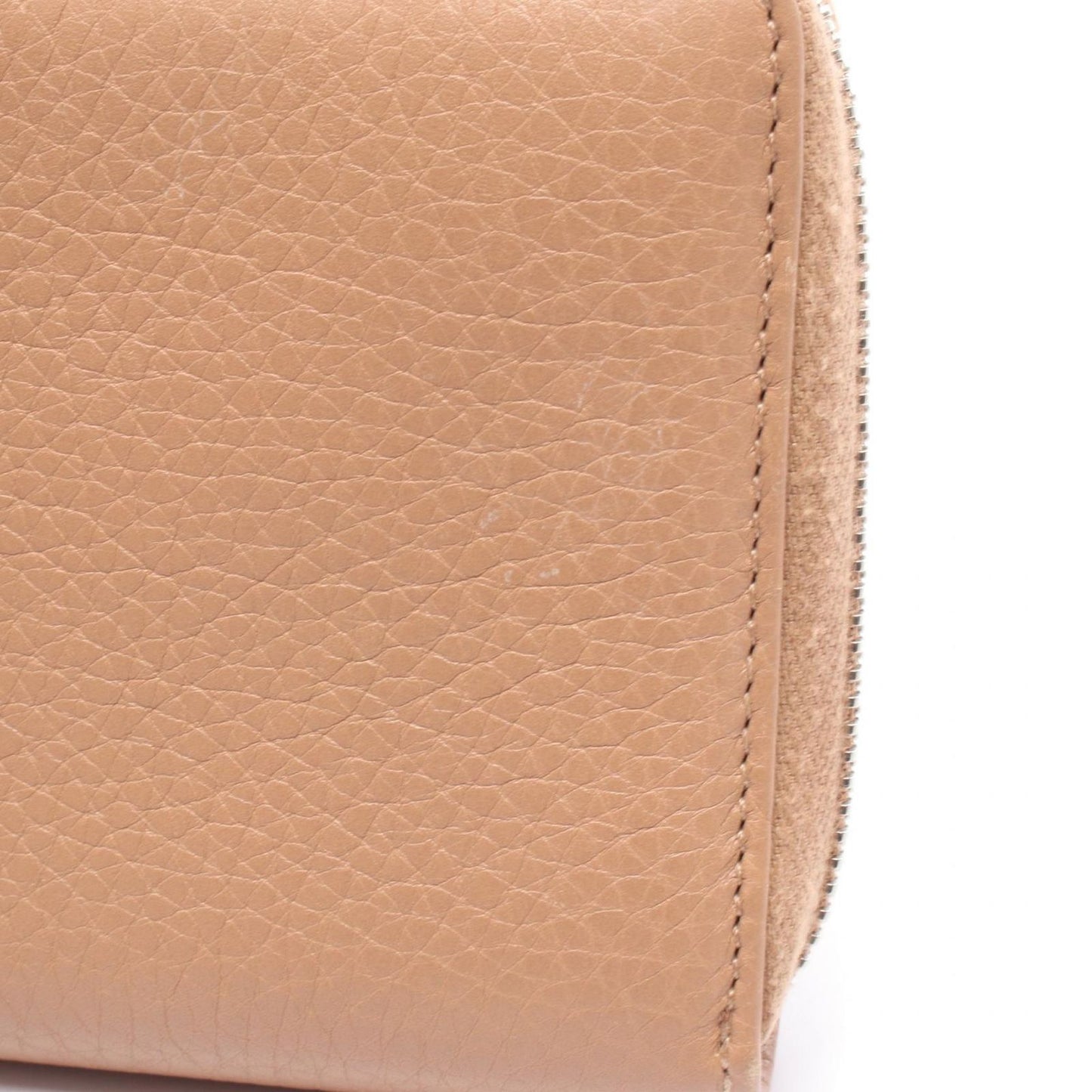 GUCCI Bamboo Round Wallet in Beige Leather - Timeless Elegance