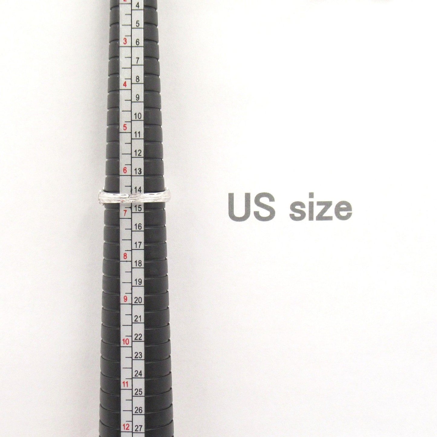 Exquisite Diamond Ring in K18 White Gold - Timeless Elegance