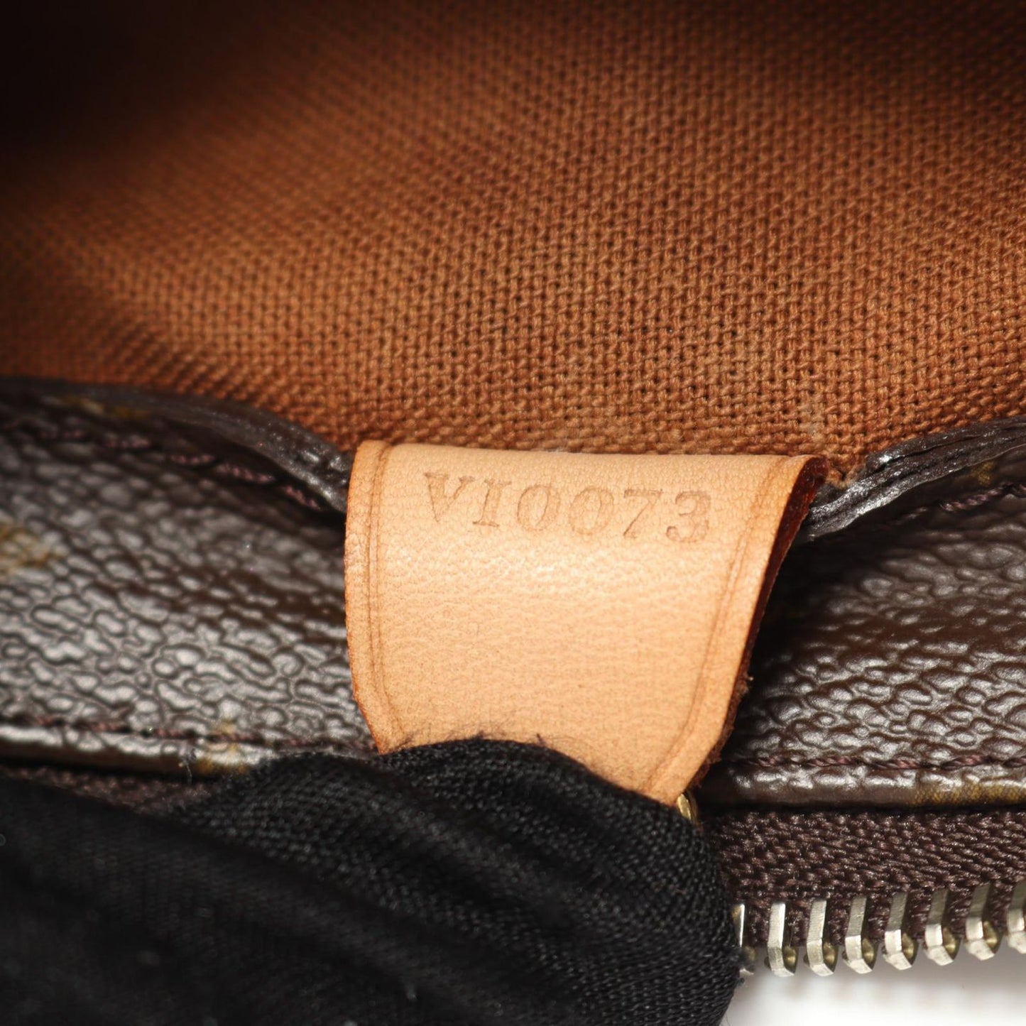 Louis Vuitton Cabas Piano Shoulder Bag - Timeless Elegance