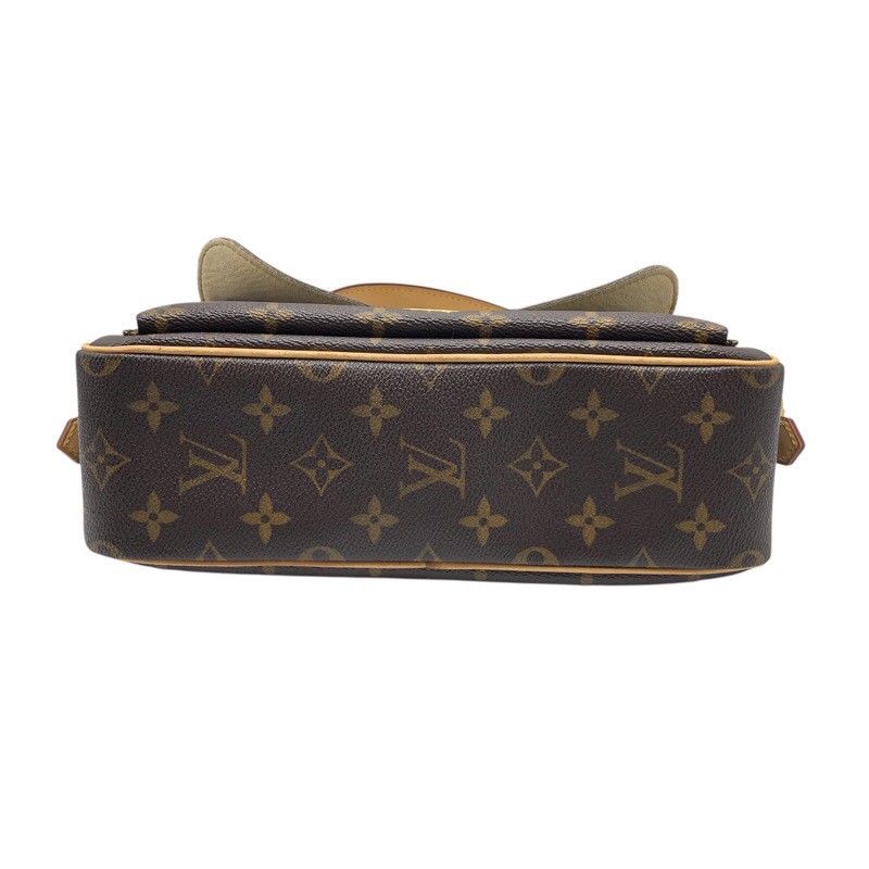 Louis Vuitton Ravello GM Monogram Shoulder Bag - Unisex Elegance