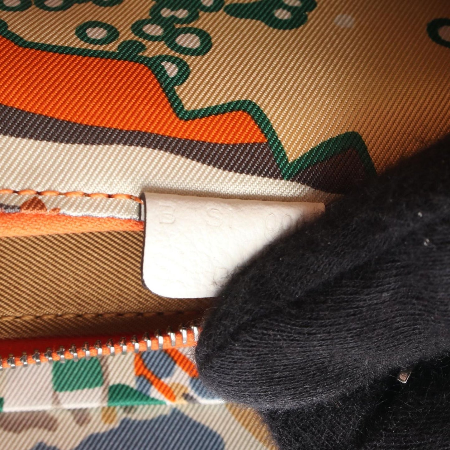 HERMES Azap Compact Silk-In Wallet in New White - Exquisite Craftsmanship