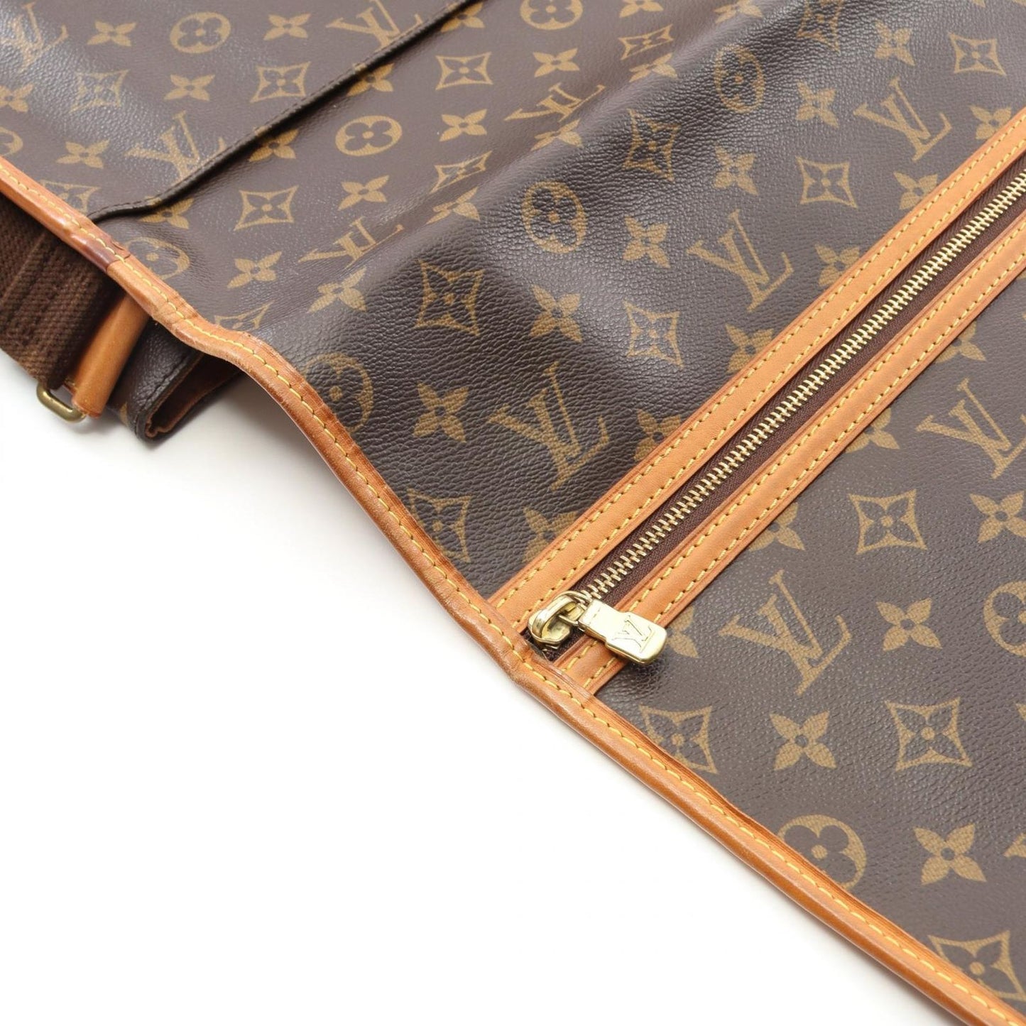 Louis Vuitton Monogram Bosphore GM Messenger Bag - Timeless Elegance