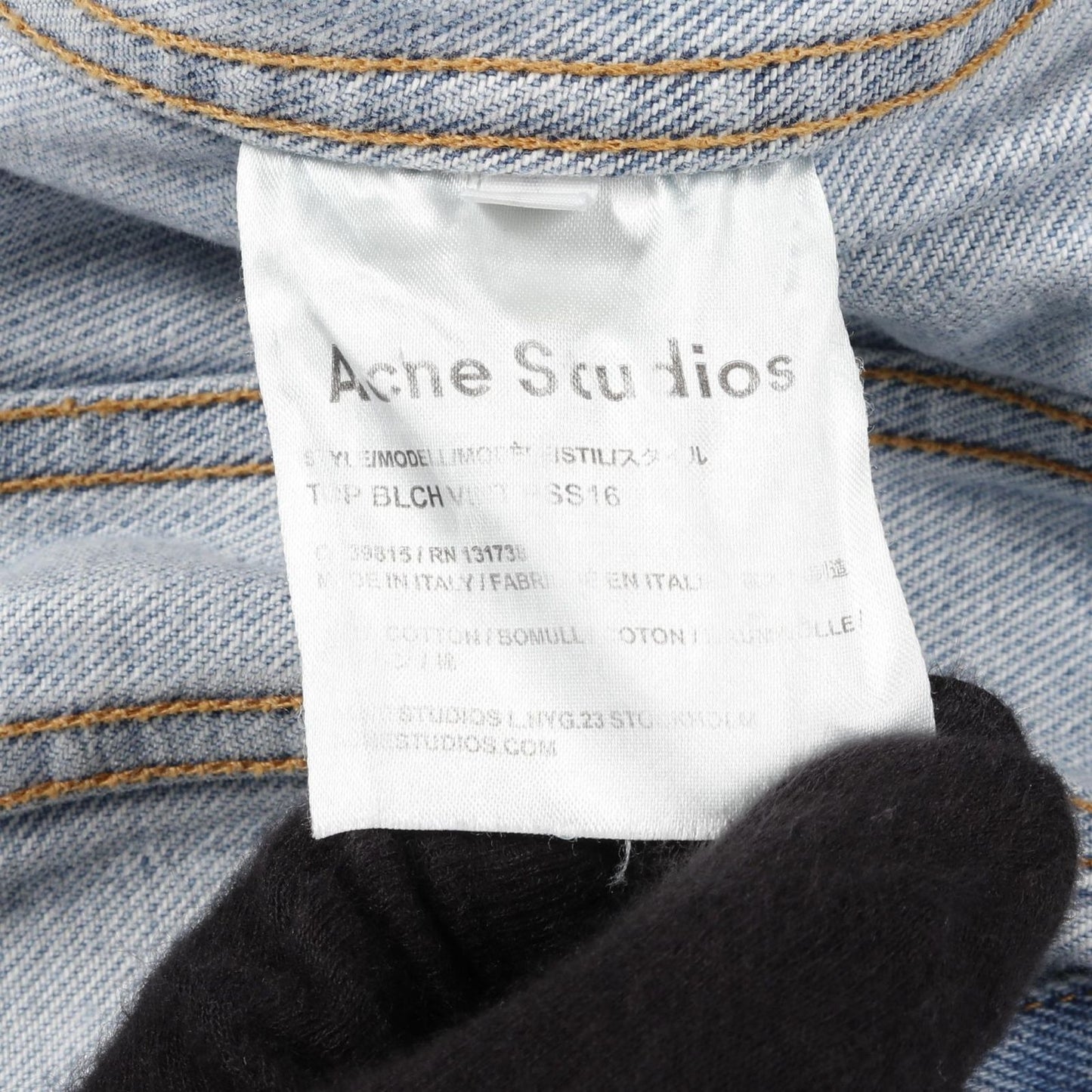 ACNE STUDIOS Denim Jacket - Timeless Blue Elegance