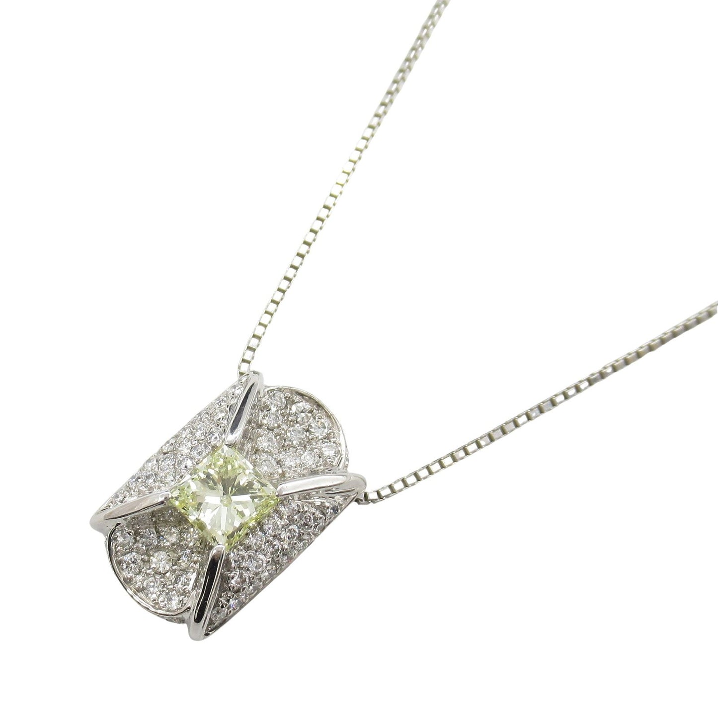 Exquisite K18WG Diamond Necklace - 0.895ct Luxury Elegance