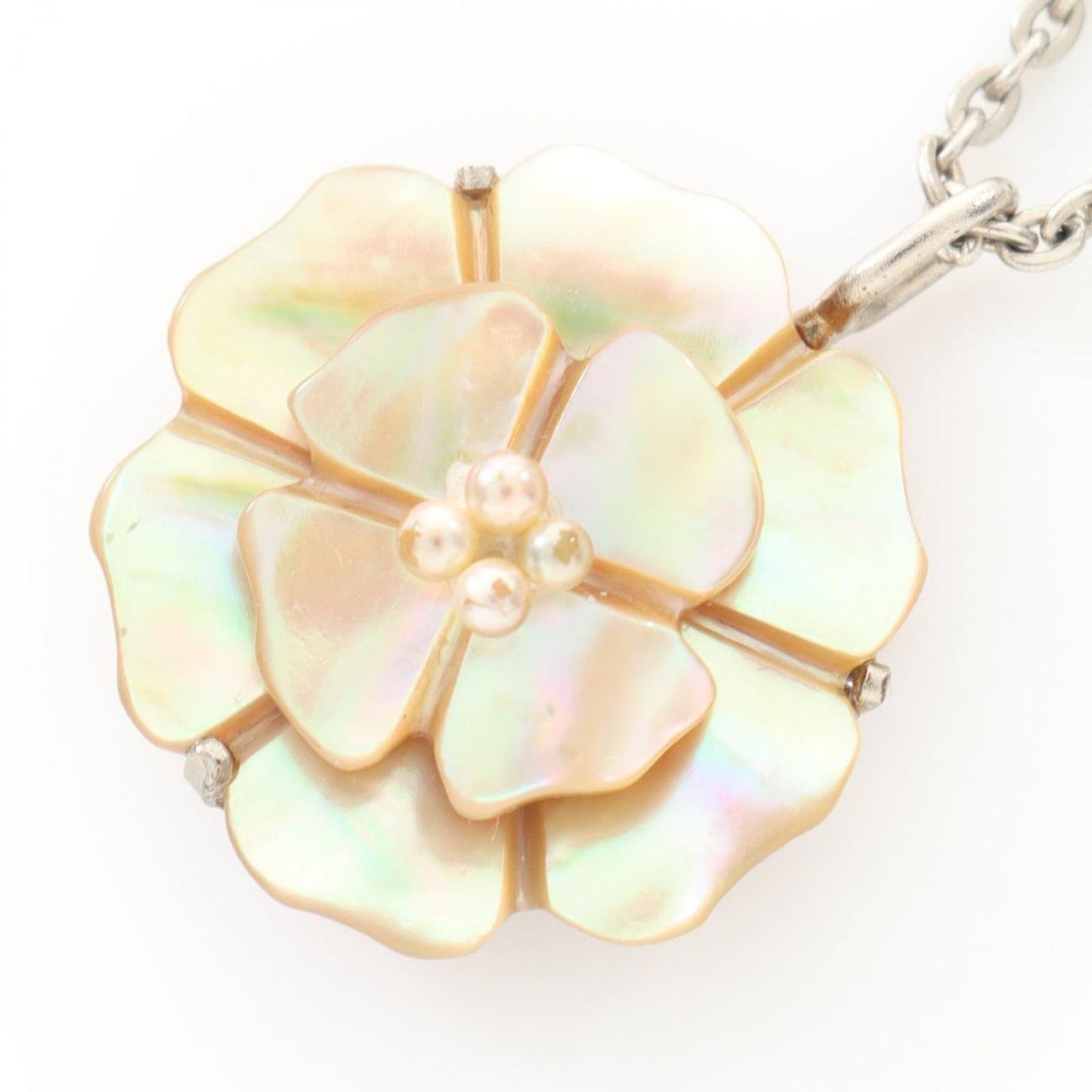 CHANEL Camellia Necklace in Beige Stainless Steel - Exquisite Elegance