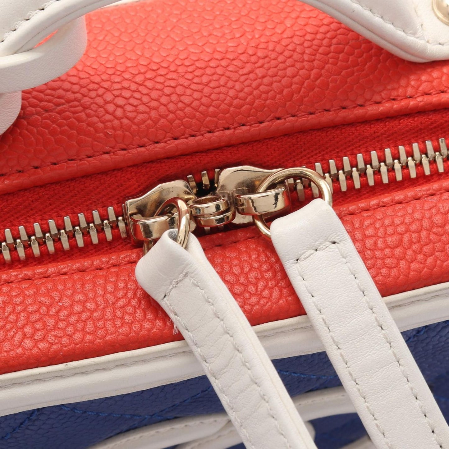 CHANEL CC Filigree Small Vanity Bag - Blue/White/Red Leather