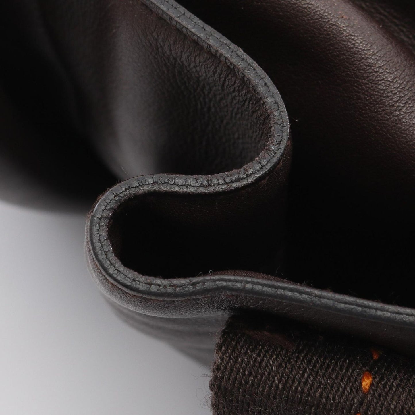 HERMES Caravan Horizontal MM Handbag - Exquisite Brown Leather