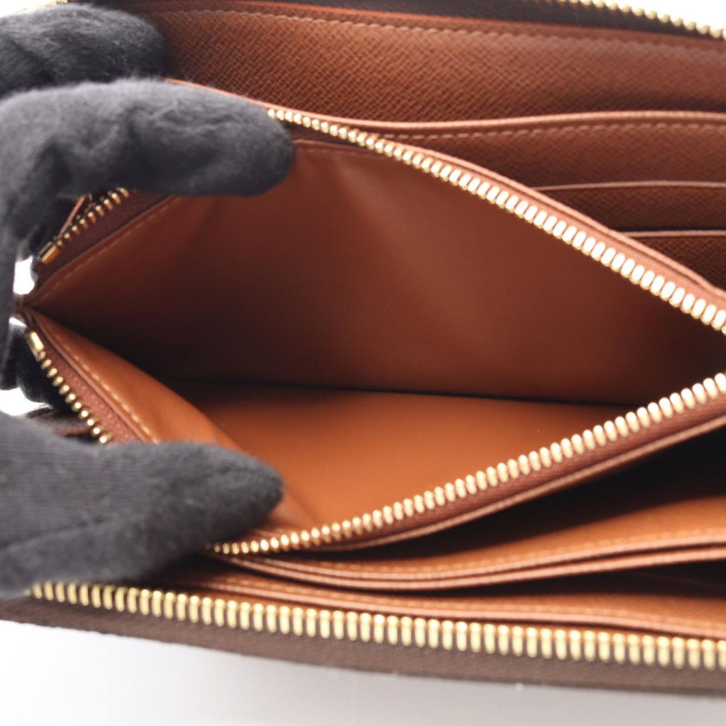 Louis Vuitton Zippy Wallet M60017 - Timeless Brown Elegance