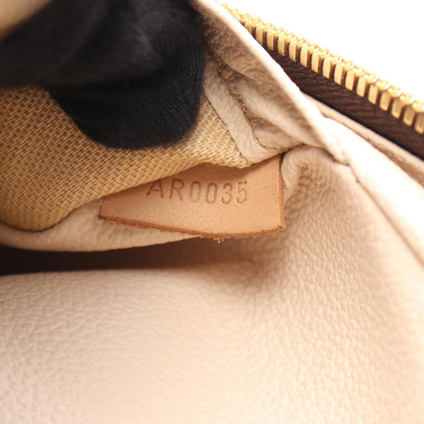 Louis Vuitton Spontini Monogram Handbag - Timeless Elegance