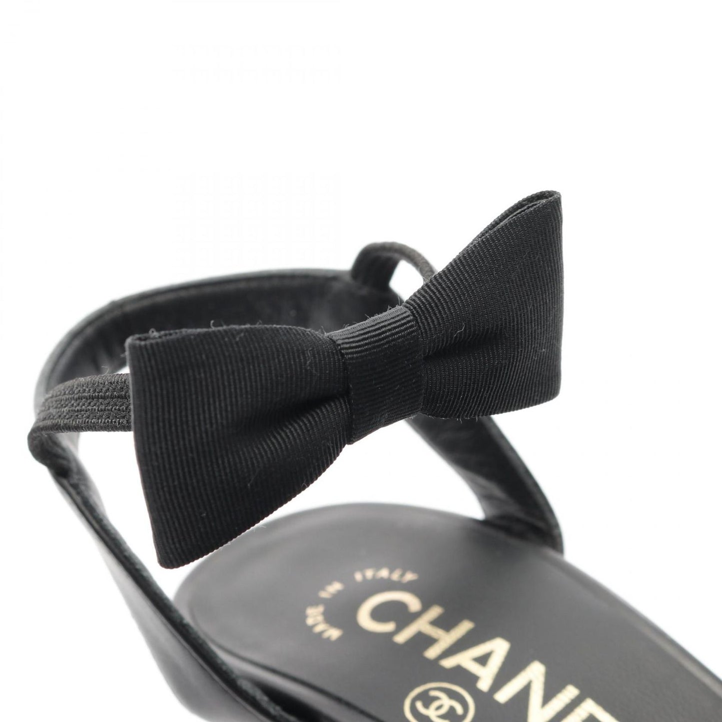 CHANEL Coco Mark Ribbon Pumps in Black Patent Leather - Size 36C