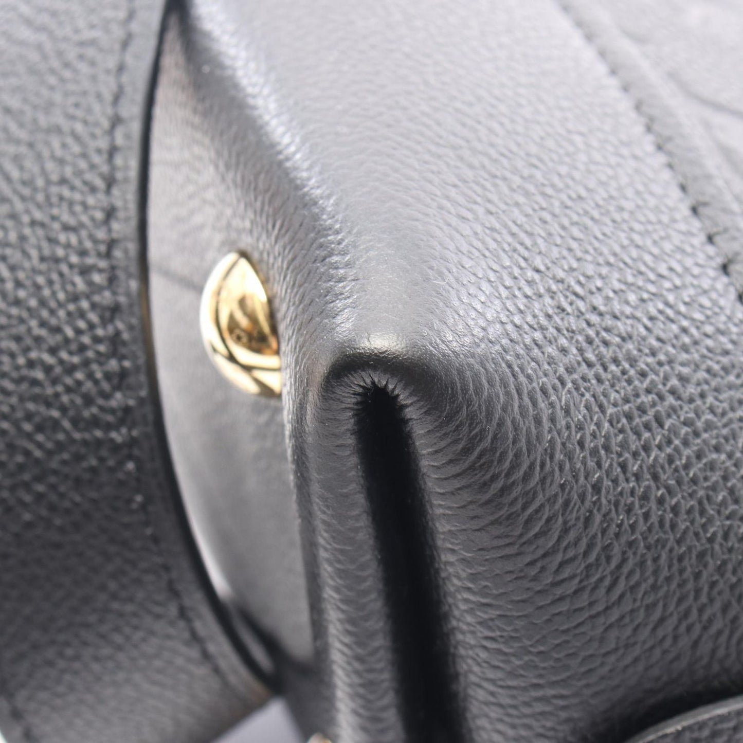 Louis Vuitton Neo Alma BB Handbag in Noir - Timeless Elegance