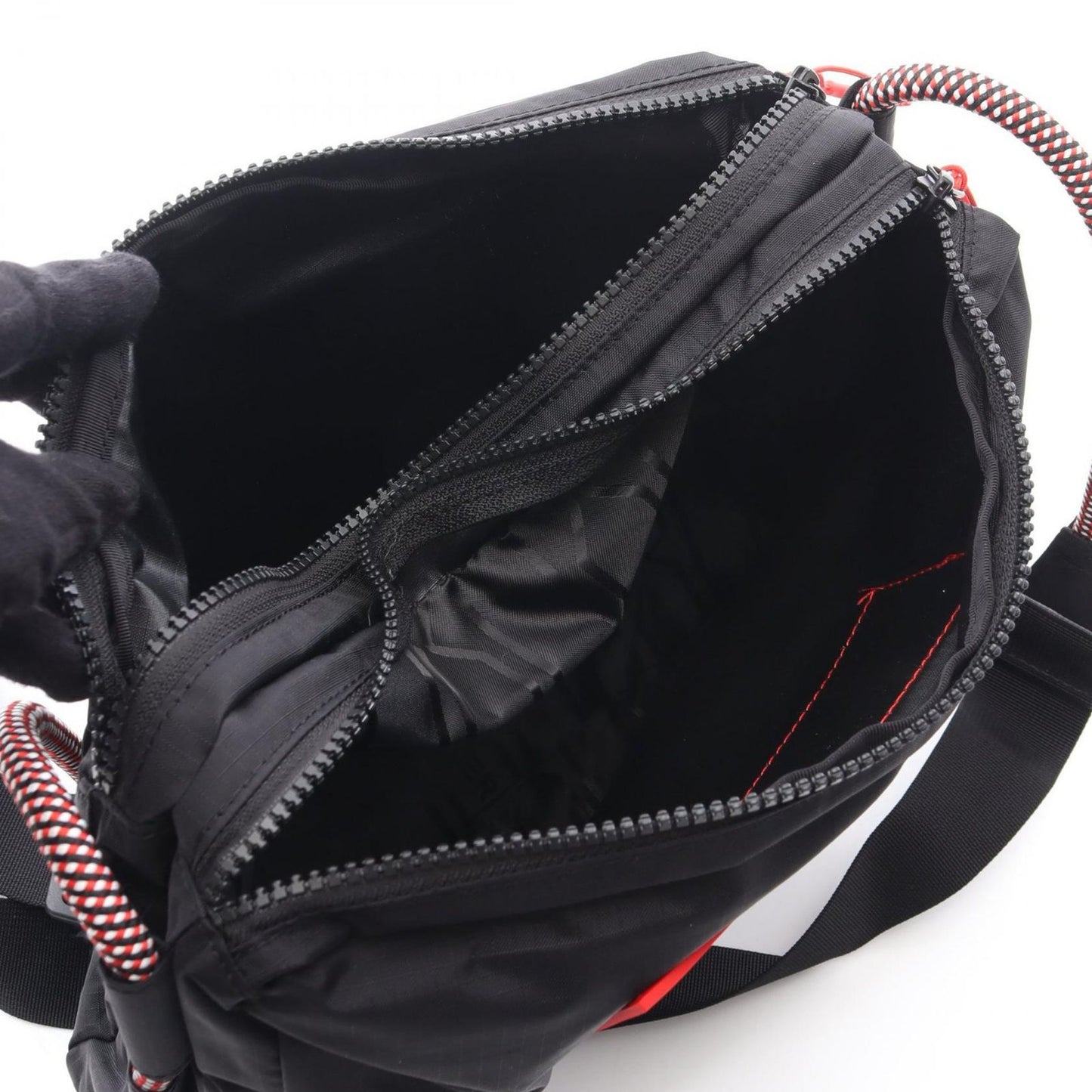 HUNTER Travel Ripstop Sacoche - Black Nylon Shoulder Bag