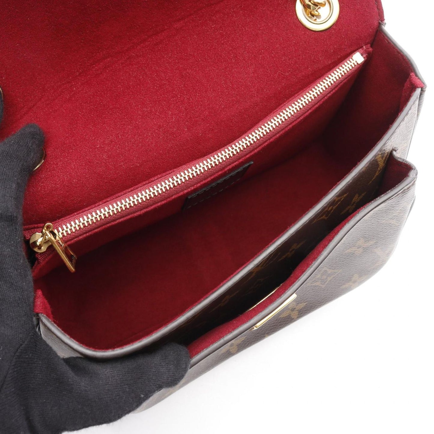 Louis Vuitton Passy Shoulder Bag M45592 - Timeless Elegance