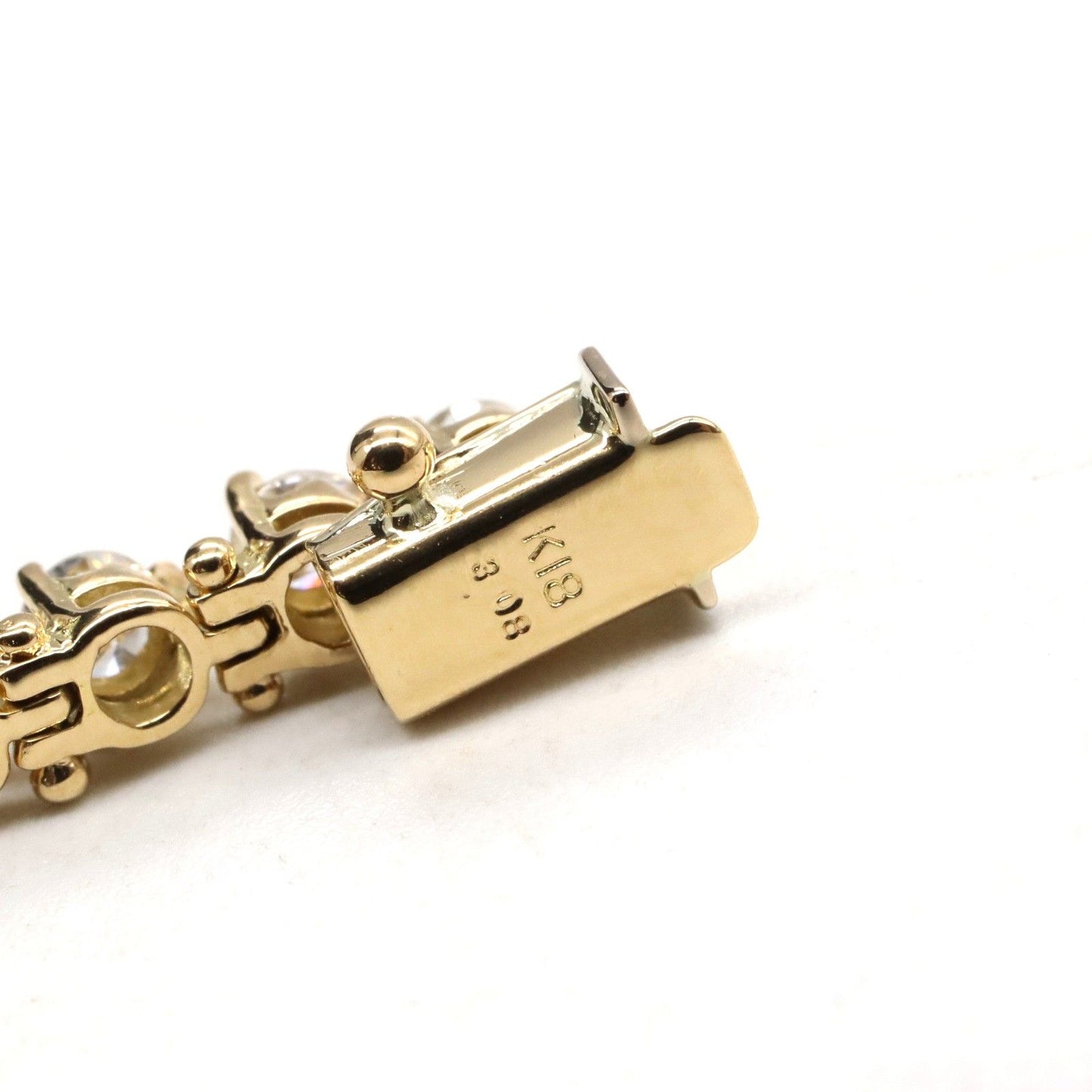 Exquisite K18 Yellow Gold Diamond Bracelet - 3.08ct Luxury