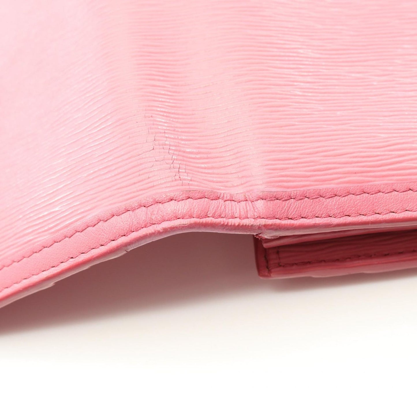 PRADA VITTELLO MOVE TR Pink Saffiano Leather Wallet - Timeless Elegance