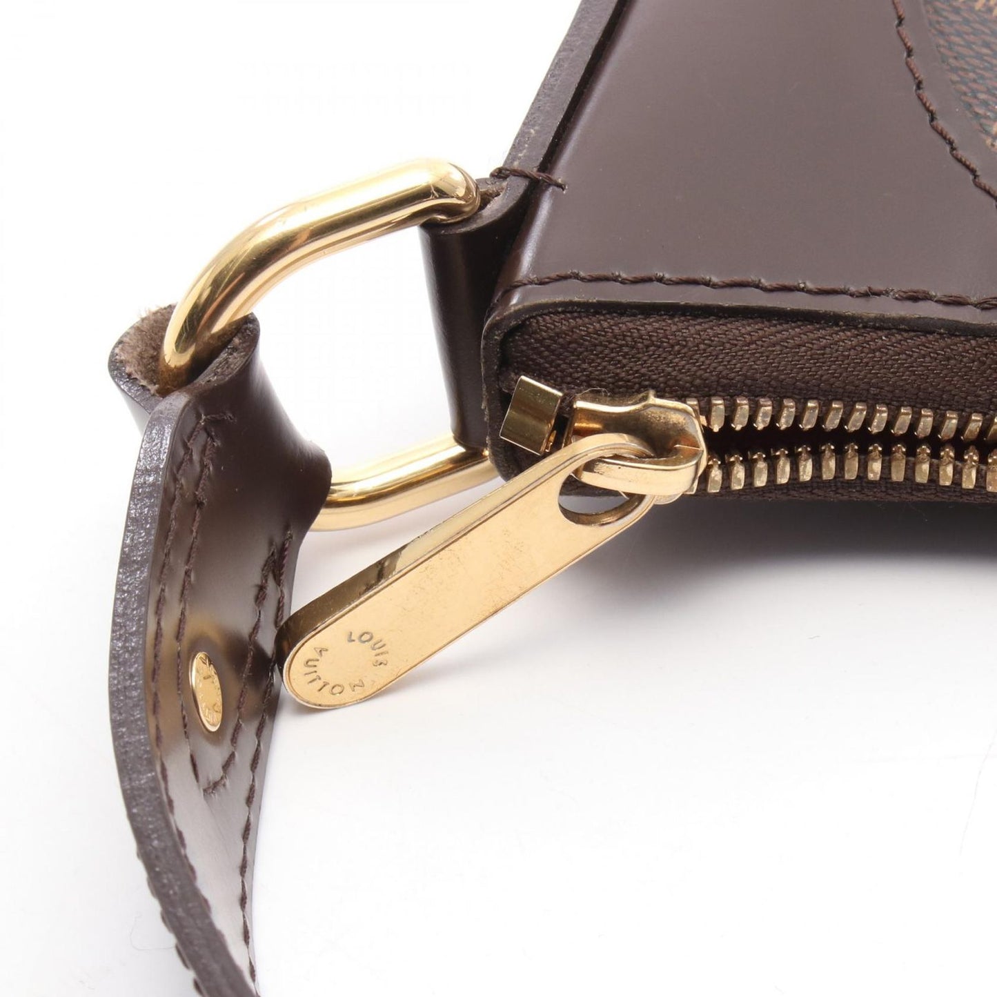 Louis Vuitton Thames GM Damier Ebene Shoulder Bag - Timeless Elegance