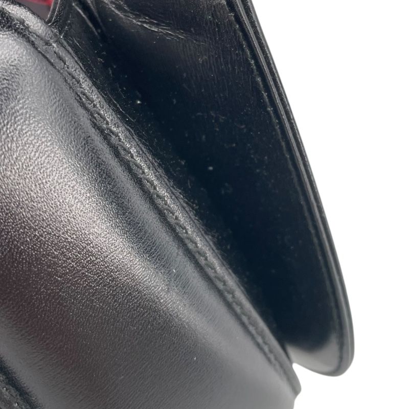 GUCCI Bamboo Shoulder Bag in Black Leather - Timeless Elegance