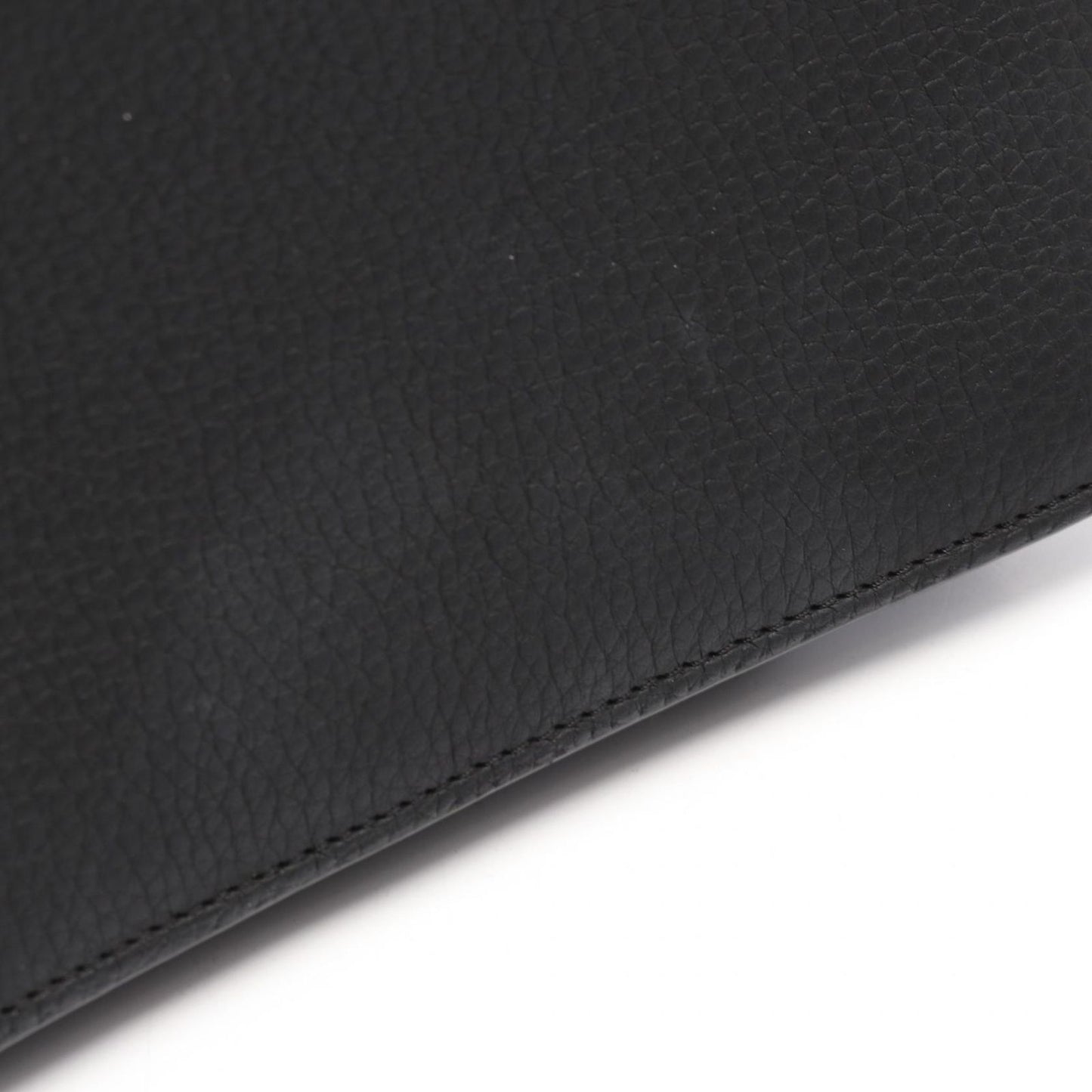 BURBERRY TB Shoulder Bag in Black Leather - Timeless Elegance