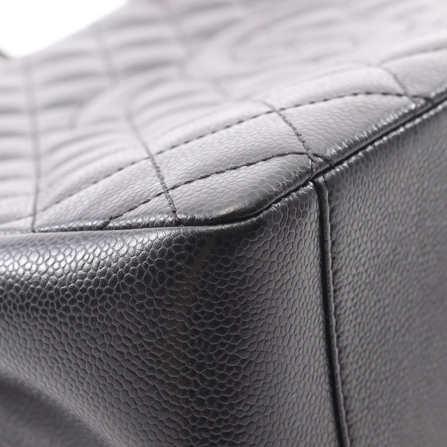 CHANEL Matelassé Grand Shopping Tote GST A50995 in Black Caviar Skin