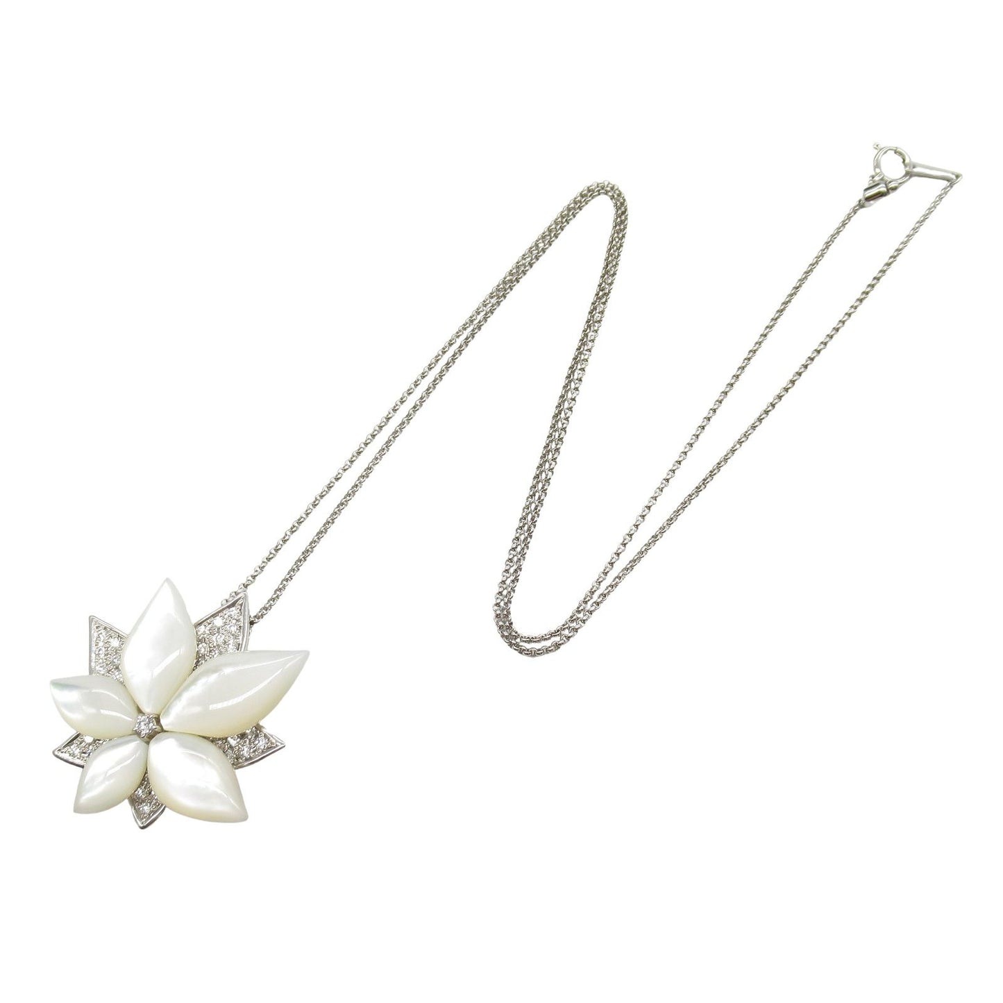 Exquisite Shell & Diamond Necklace in K18 White Gold