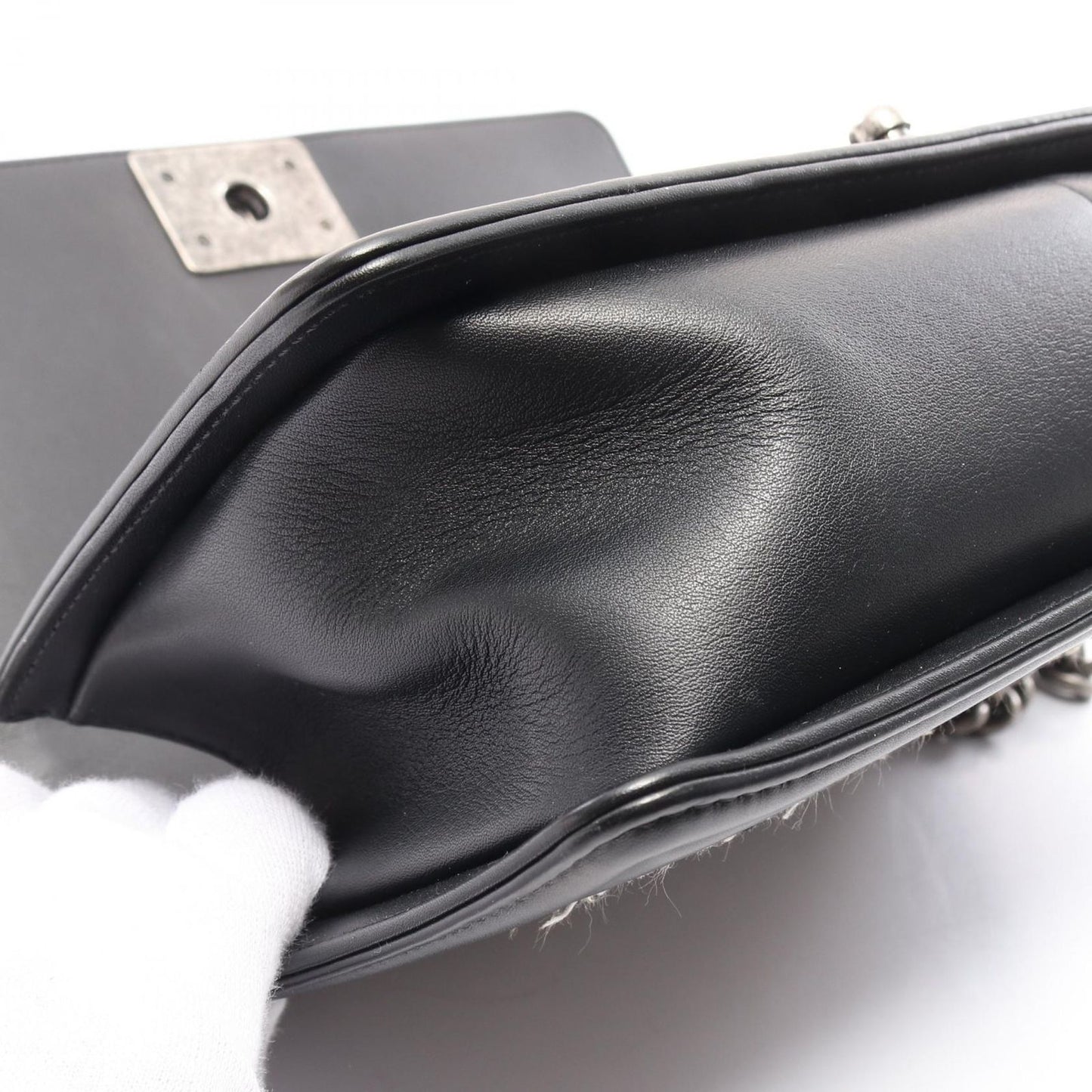 CHANEL Boy Chanel Shoulder Bag A67086 - Timeless Elegance