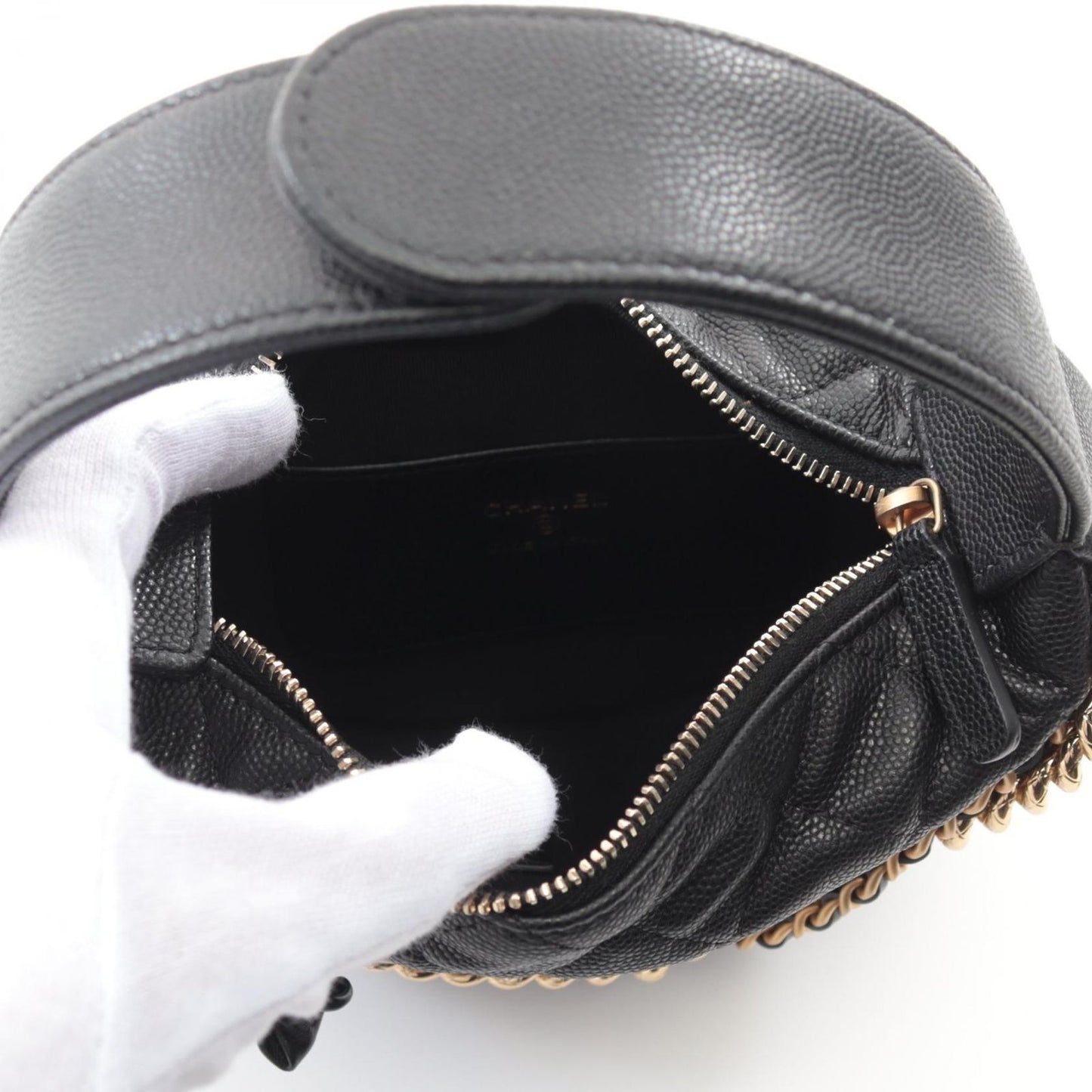 CHANEL Matelassé Handbag AP3943 in Black Calfskin - Timeless Elegance