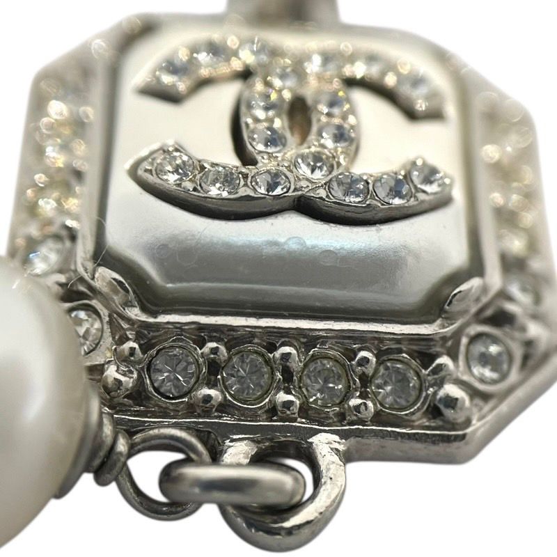 CHANEL Coco Mark Pearl Necklace in Silver - Exquisite Luxury