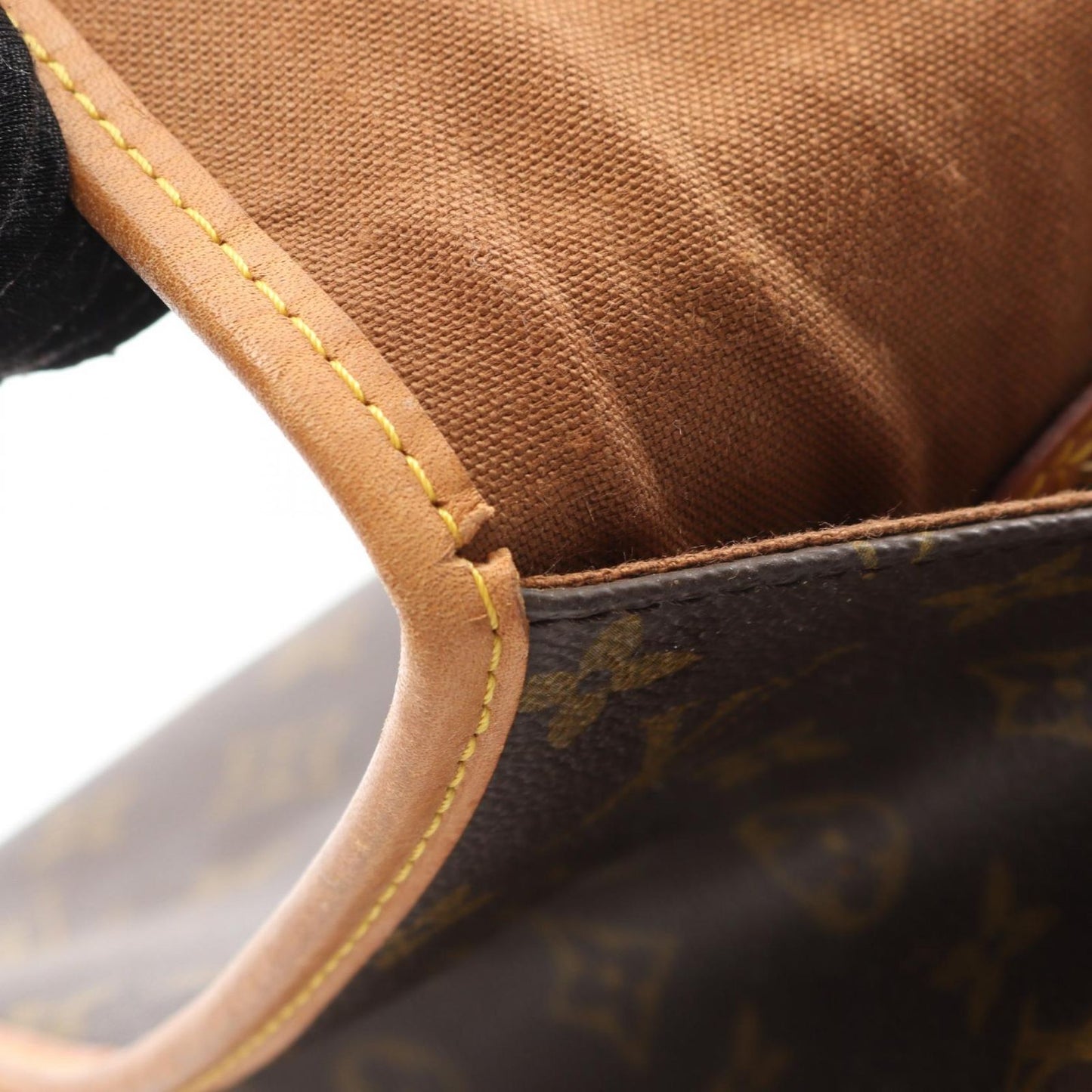 Louis Vuitton Beverly Handbag M51121 - Timeless Elegance in Brown