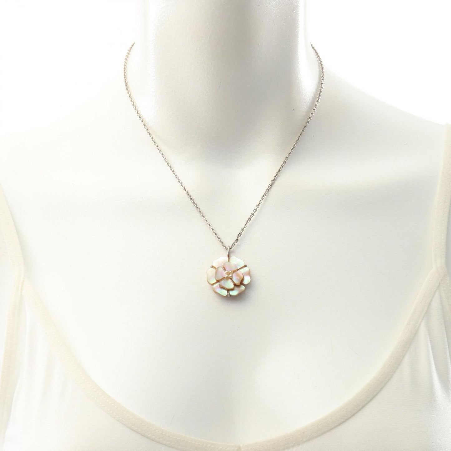 CHANEL Camellia Necklace in Beige Stainless Steel - Exquisite Elegance