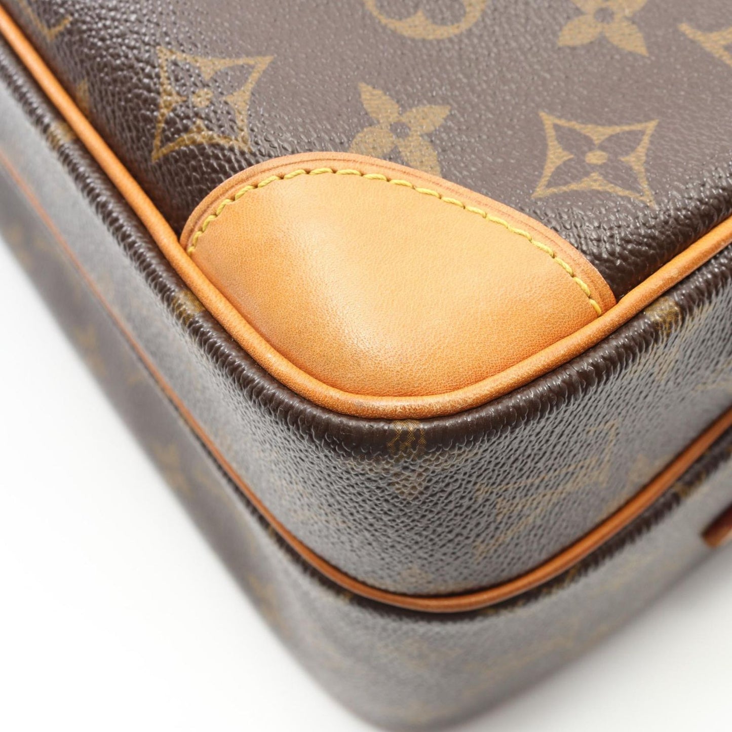 Louis Vuitton Nile Shoulder Bag M45244 - Timeless Elegance