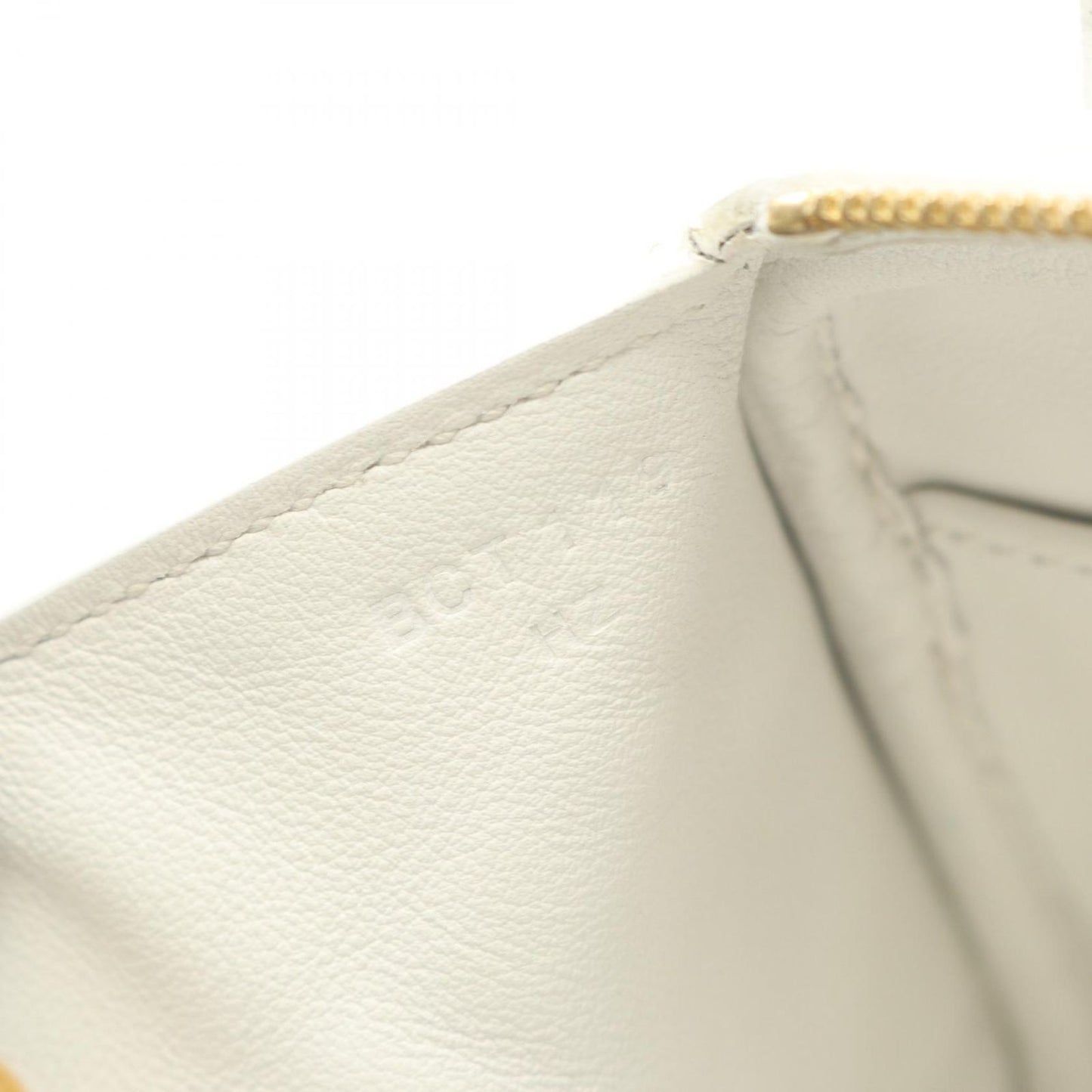 HERMES Lindy Mini Shoulder Bag in New White - Exquisite Craftsmanship