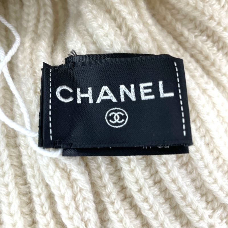 CHANEL Ivory Cashmere Sequin Logo Knit Cap - Unisex Luxury Accessory