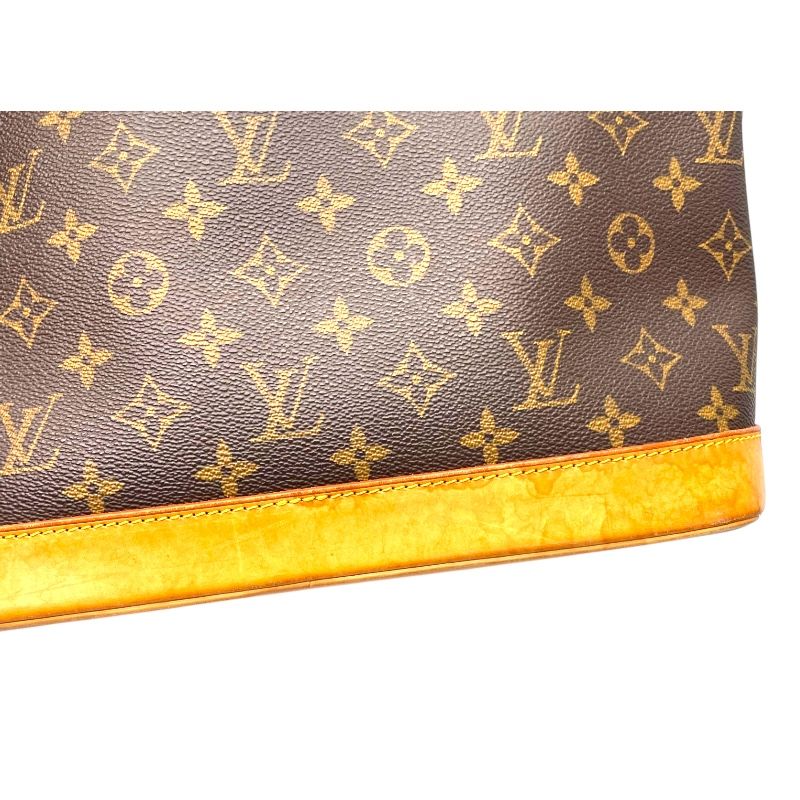 Louis Vuitton Alma M51130 Monogram Handbag - Timeless Elegance