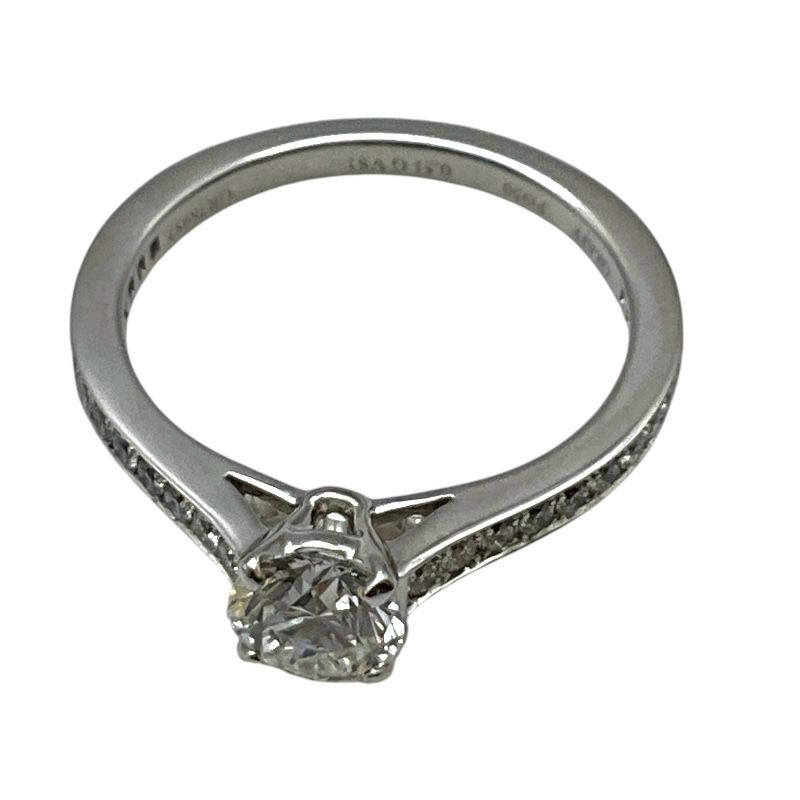 GRAFF Frame Round Diamond Engagement Ring in Platinum Pt950