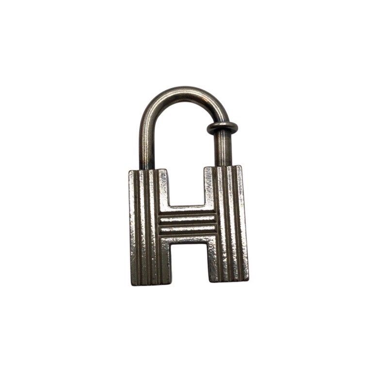 HERMES H Cadena Metal Charm - Exquisite Luxury Accessory