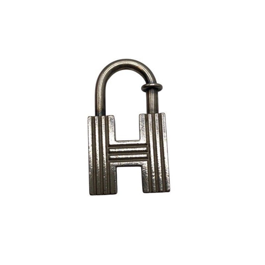 HERMES H Cadena Metal Charm - Exquisite Luxury Accessory