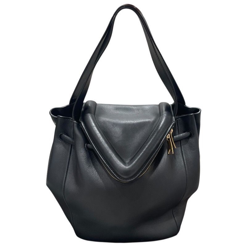 Bottega Veneta Black Leather One-Shoulder Bag - Timeless Elegance