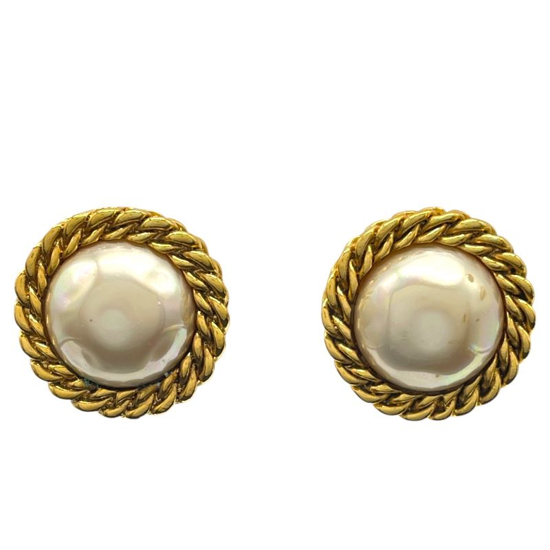 CHANEL Pearl Earrings in Gold - Exquisite Luxury Jewelry