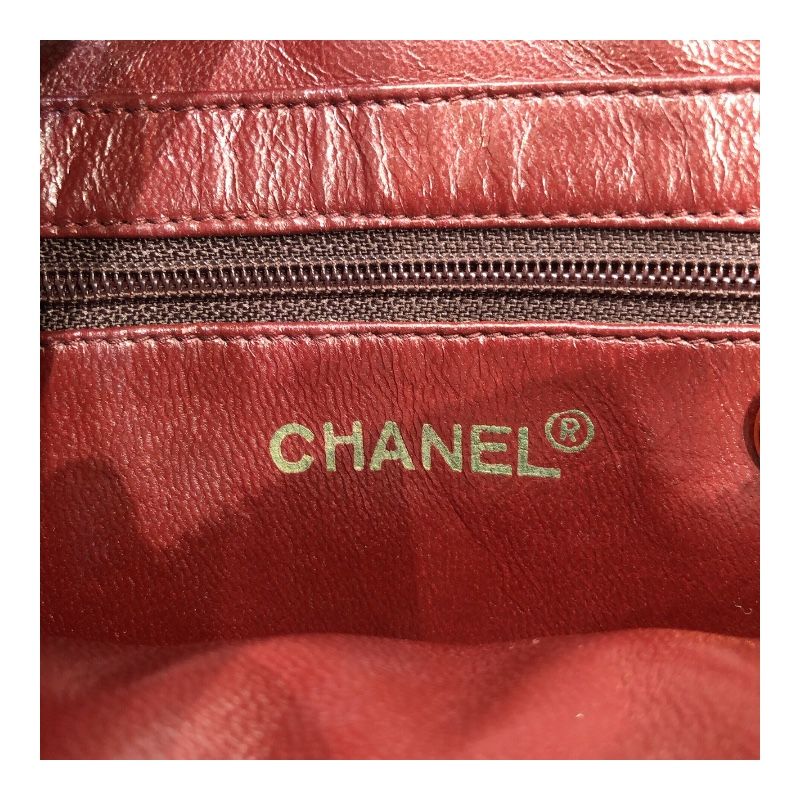 CHANEL Matelassé Chain Handbag - Black Lambskin, Iconic Elegance