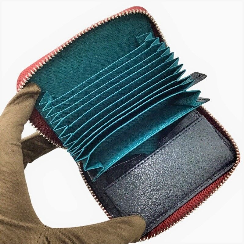 Exquisite Crocodile Leather Round Zipper Card Case in Black Navy