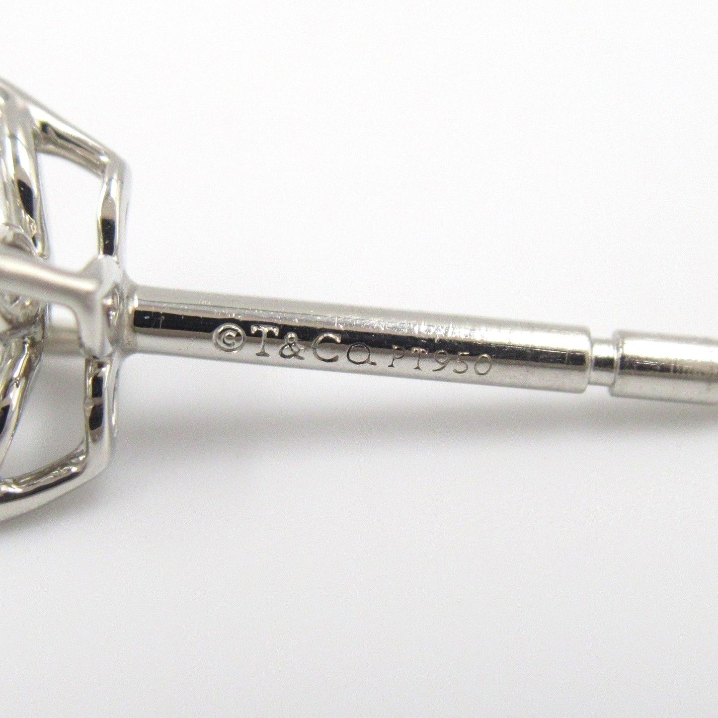 TIFFANY & CO Victoria Mini Diamond Earrings in Platinum