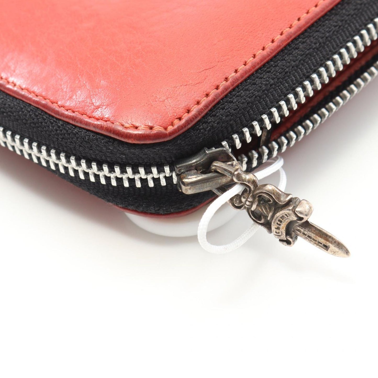 CHROME HEARTS Round Leather Wallet in Red - Exquisite Craftsmanship