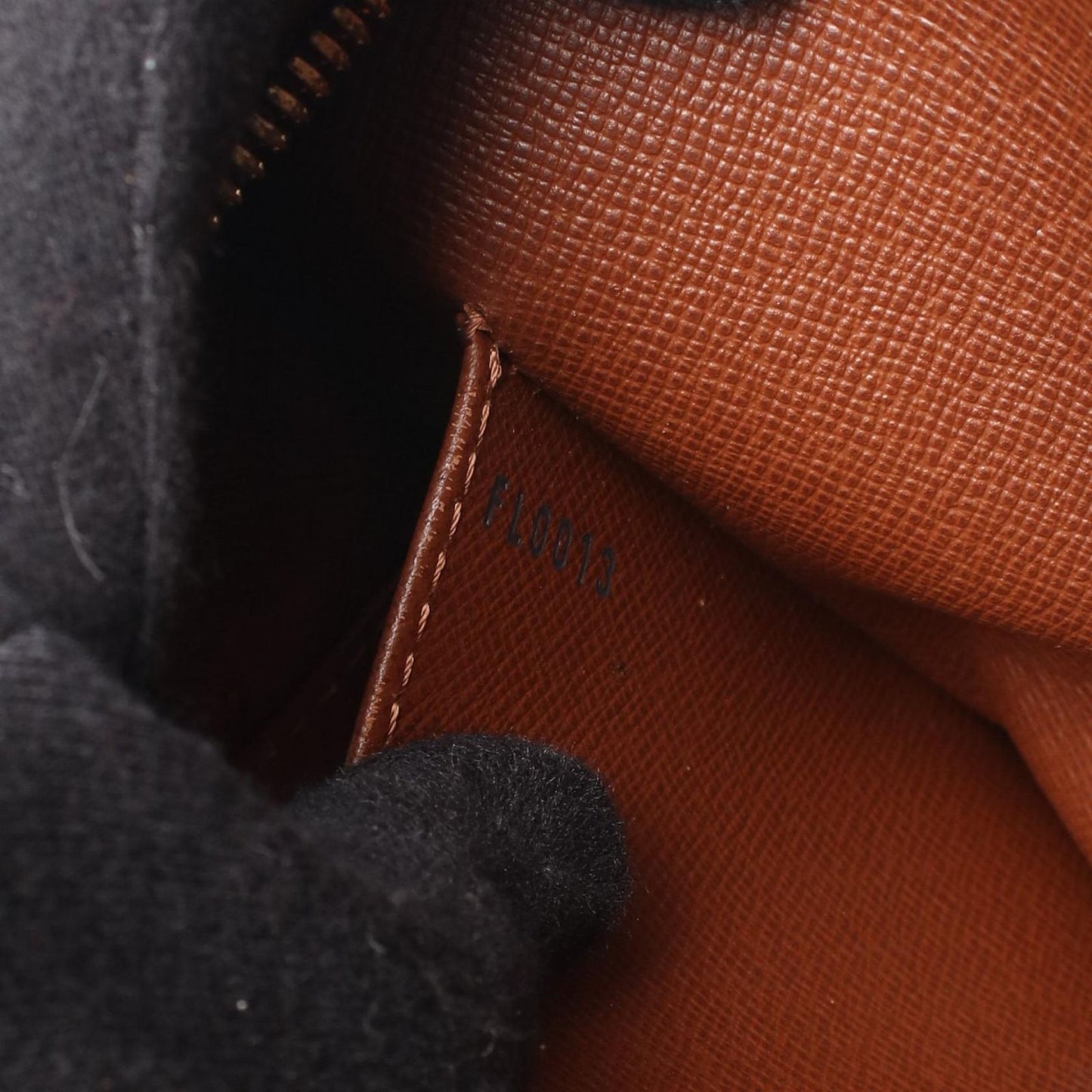 Louis Vuitton Monogram Cite MM Shoulder Bag - Timeless Elegance