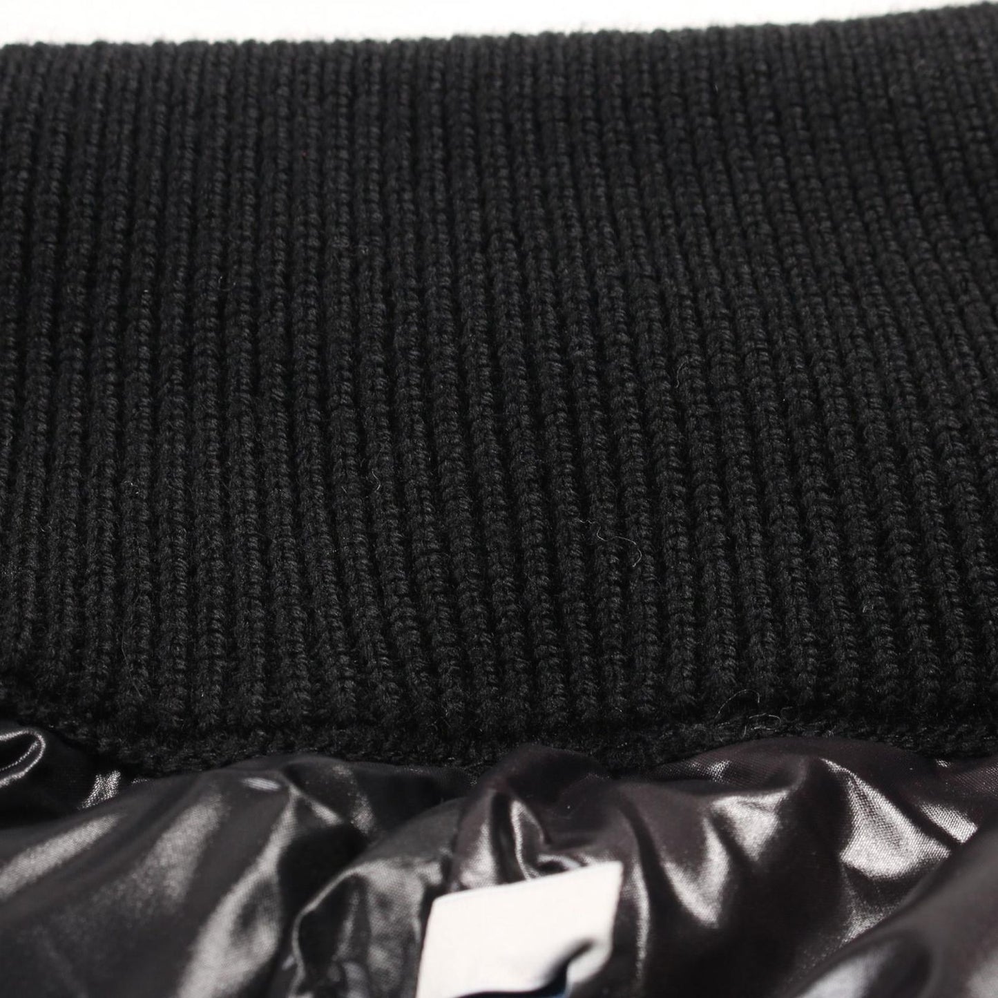 MONCLER Tricot Down Jacket in Black - Exquisite Wool & Nylon Blend